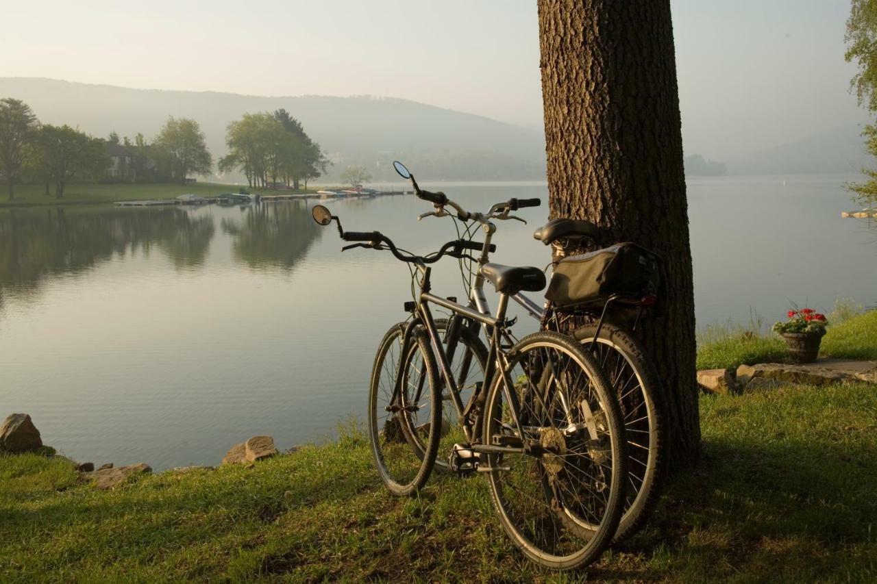 Lake Pointe Inn McHenry Bagian luar foto